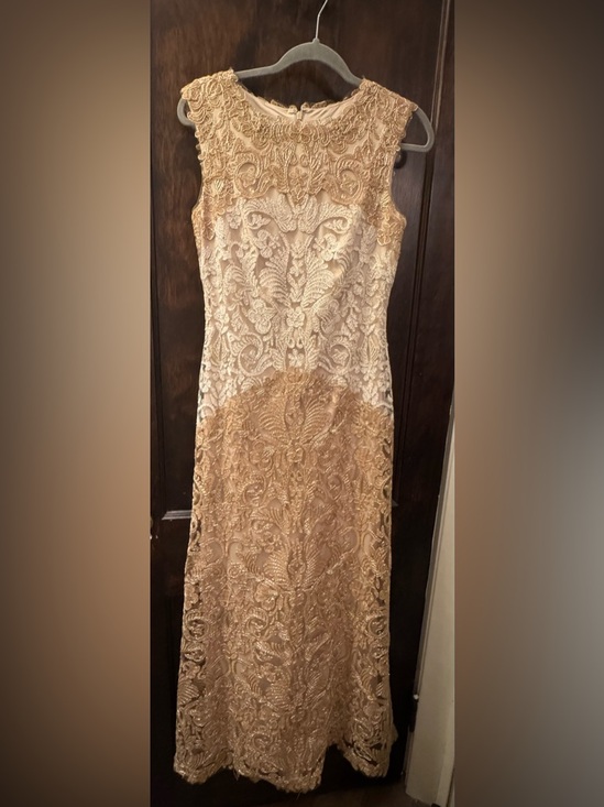 Tadashi Shoji Dresses & Skirts - Tadashi Shoji Strapless Gold Lace Cocktail Dress